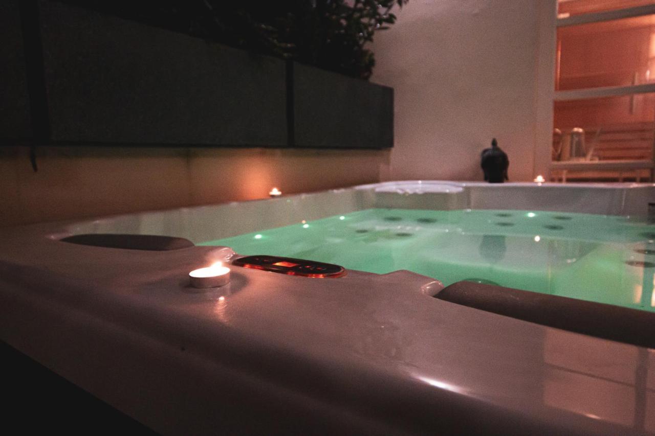 Boutique Hotel U Zvonku Třeboň Eksteriør bilde
